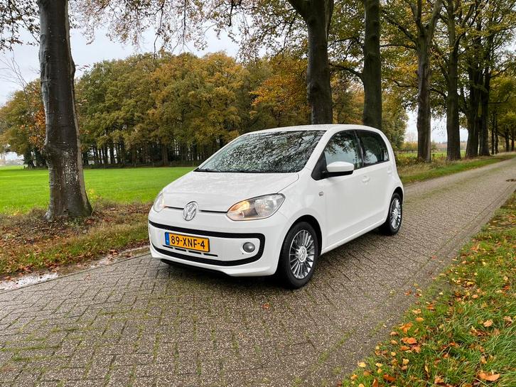 Volkswagen up! 1.0 44KW 2012 Wit, Auto's, Volkswagen, Particulier, up!, ABS, Airbags, Airconditioning, Bluetooth, Boordcomputer