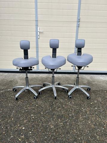 Mr Dental l BQE Grijs l Tandarts stoel l Tandarts  beschikbaar voor biedingen