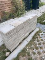 Tegels gratis ophalen, Ophalen of Verzenden, Zo goed als nieuw, 10 m² of meer, Beton