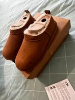 UGG ultra mini, Ophalen, Zo goed als nieuw, Bruin, Snowboots