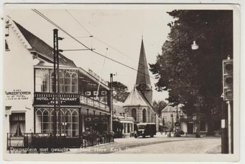 Doorn, Dorpsplein met gezicht op Ned. Herv. Kerk beschikbaar voor biedingen