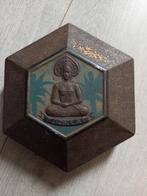 Zeldzaam Oud Tjoklat Blik / Chocolade blik Zeskantig Boeddha, Ophalen of Verzenden, Gebruikt, Overige, Overige merken