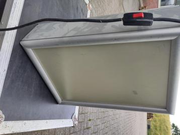 lichtbak 2 kanten beschikbaar voor biedingen
