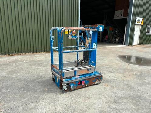 POWER Towers Nano SP 4,5m hoogwerker 478kg. (bj 2015), Zakelijke goederen, Machines en Bouw | Liften, Steigers en Ladders