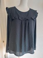 Zwarte blouse met stippen en ruches - Maat M/L, Kleding | Dames, Maat 38/40 (M), Zwart, Ophalen of Verzenden, Onbekend