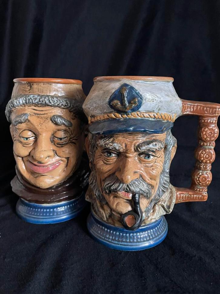 Vintage Bierpullen Napolitaanse Porseleinfabriek, Antiek en Kunst, Antiek | Keramiek en Aardewerk, Ophalen of Verzenden