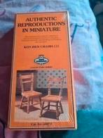 mini mundus miniaturen 2 keukenstoelen, Verzamelen, Poppenhuizen en Toebehoren, Ophalen of Verzenden, Nieuw, Poppenhuis