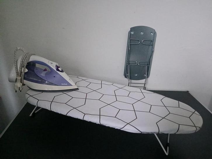 Stoomstrijkbout en tafel strijkplank en ophangsysteem, Witgoed en Apparatuur, Strijkijzers en Strijkplanken, Zo goed als nieuw