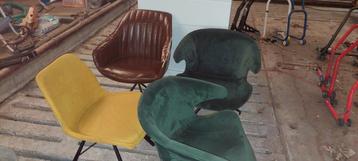 Eetkamer stoelen  beschikbaar voor biedingen