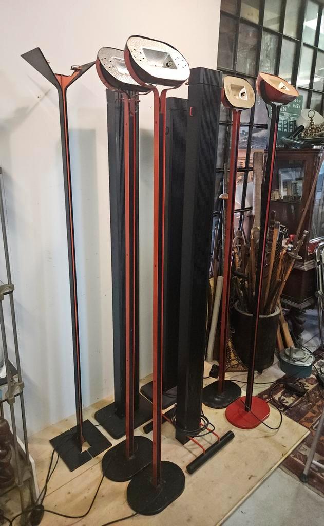 Lot van Italiaanse vloerlampen, Stilnovo, Flos, Arelux., Huis en Inrichting, Lampen | Vloerlampen, Gebruikt, 150 tot 200 cm, Metaal