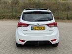 Hyundai Ix20 1.6i i-Vision AUTOMAAT I PANO I TREKHAAK I CRUI, Euro 5, 1591 cc, 4 cilinders, Wit