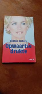 Opwaartse drukte, Daphne Deckers, Boeken, Essays, Columns en Interviews, Ophalen of Verzenden, Zo goed als nieuw