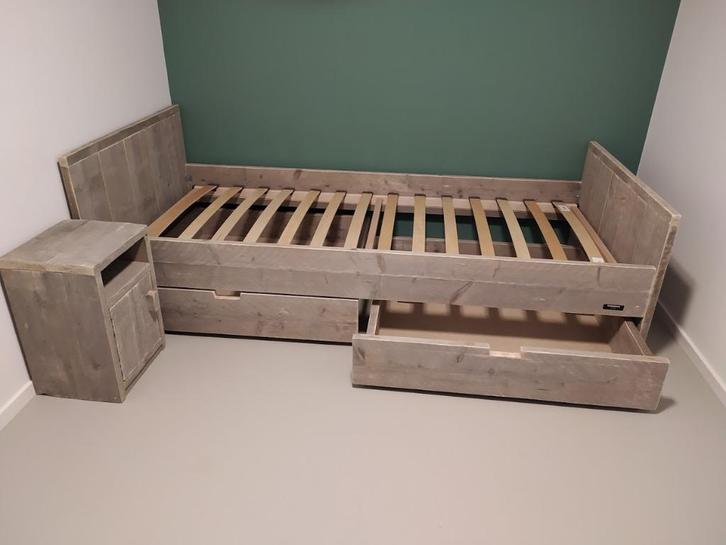 bedden van steigerhout 210 / 220, Kinderen en Baby's, Kinderkamer | Bedden, Nieuw, 180 cm of meer, 85 tot 100 cm, Ophalen of Verzenden