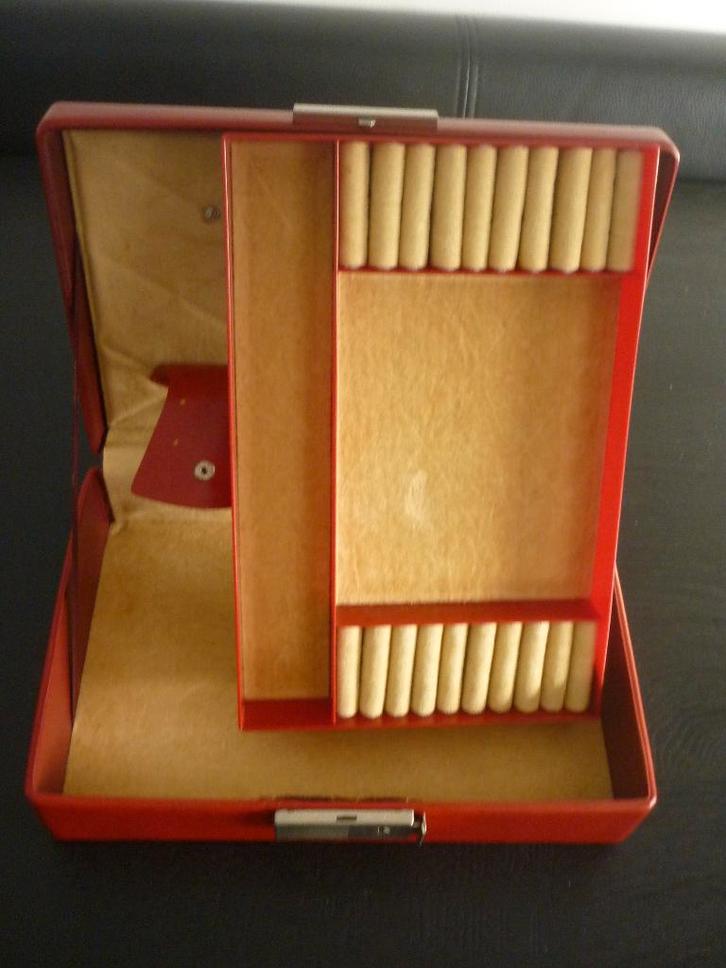 Sieradendoos rood / opbergdoos sierraden met spiegel, Sieraden, Tassen en Uiterlijk, Overige Accessoires, Zo goed als nieuw, Ophalen of Verzenden