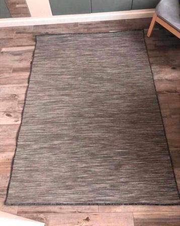 ️ 🩶 IKEA HODDE grijs vloerkleed 133 x 195 binnen buiten  beschikbaar voor biedingen
