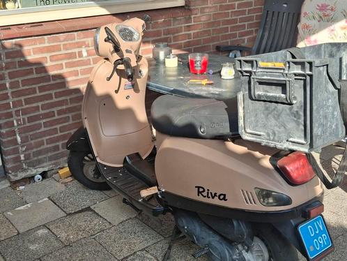 Riva 25km, Fietsen en Brommers, Snorfietsen en Snorscooters, Zo goed als nieuw, Overige merken, Ophalen of Verzenden