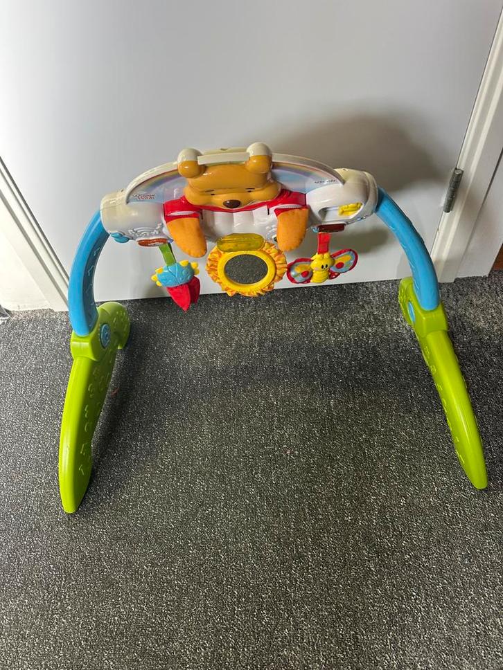 VTech Winnie de Poeh Babygym, Kinderen en Baby's, Speelgoed | Babyspeelgoed, Gebruikt, Babygym, Met licht, Ophalen