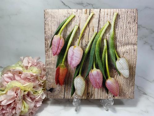 7xAmbiente knutsel servetten liggende tulpen op hout nr 024, Hobby en Vrije tijd, Knutselen, Nieuw, Materiaal, Ophalen of Verzenden