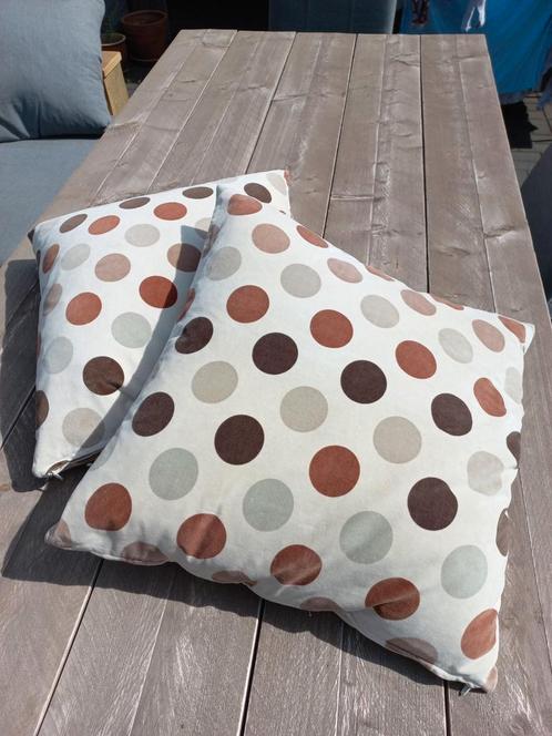 Twee kussens 50x50 cm, Huis en Inrichting, Woonaccessoires | Kussens, Gebruikt, Wit, Vierkant, Ophalen of Verzenden