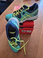 Sportschoenen maat 39 Osaga, Overige merken, Hardloopschoenen, Ophalen of Verzenden, Zo goed als nieuw