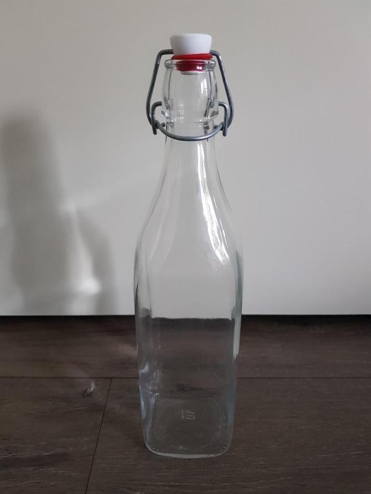 Decoratieve fles met beugel / beugelfles -- vierkant --, Huis en Inrichting, Woonaccessoires | Overige, Ophalen of Verzenden