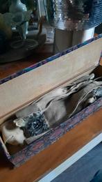 Twee paar antieke/oude handschoenen in doos, Ophalen of Verzenden, Dames
