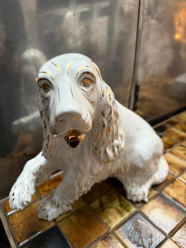 Ahuza hond keramiek vintage jaren 80 goud wit porselein, Verzamelen, Beelden en Beeldjes, Gebruikt, Dier, Ophalen