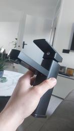 Nieuwe moderne badkamerkraan zwart, Ophalen of Verzenden, Zo goed als nieuw
