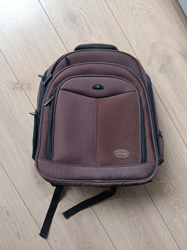 Magicase Laptop Rugzak - Heavy Duty, Sieraden, Tassen en Uiterlijk, Tassen | Rugtassen, Gebruikt, Overige merken, 25 tot 40 cm