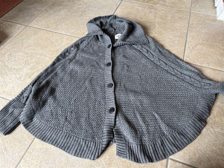 Ugg Trui - Cardigan Maat XL - A133, Kleding | Dames, Truien en Vesten, Zo goed als nieuw, Maat 46/48 (XL) of groter, Ophalen of Verzenden