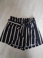 NIEUW! Shein; Paper Bag Waist Belted Shorts; maat 38/M, Maat 38/40 (M), Kort, Zwart, Nieuw