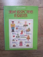 Nieuwe Kerstmotieven in Kruissteek door Jutta Lammèr, Ophalen of Verzenden, Zo goed als nieuw, Handborduren, Patroon