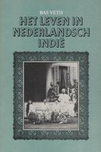 Bas Veth - Nederlands Indië, Ophalen of Verzenden, Gelezen, Nederland