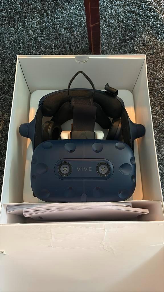 Volledige HTC Vive Pro Set, Spelcomputers en Games, Virtual Reality, Zo goed als nieuw, Pc, Ophalen of Verzenden