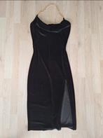 Zwarte Velvet Jurk met Goud Detail, Kleding | Dames, Jurken, Verzenden, Zwart, Maat 36 (S), Gedragen
