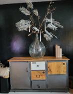 Mooie industrieel metalen mangohout dressoir, Ophalen, Zo goed als nieuw, 25 tot 50 cm