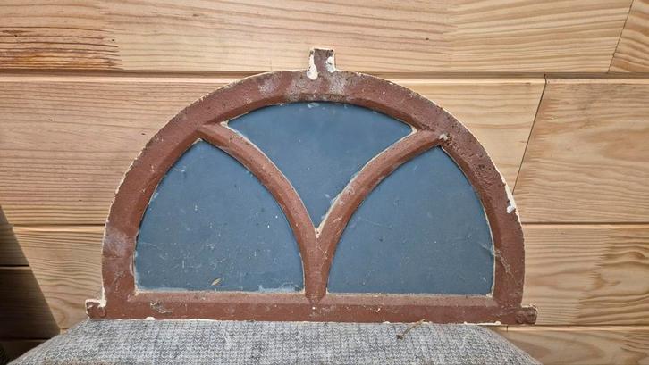 Oud Stalraam Halve Maan gietijzer, Antiek en Kunst, Antiek | Glas en Kristal, Ophalen