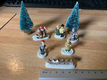 Keramische figuurtjes (modelbaan/kerstdorp) beschikbaar voor biedingen