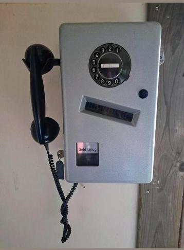 Originele PTT kwartjes telefoon, uit de jaren 80 beschikbaar voor biedingen