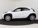 Toyota Aygo X 1.0 VVT-i S-CVT Play I Airco I 5 Deurs I Camer, 12 maanden, Stof, Gebruikt, 4 stoelen