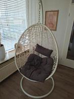 Witte hangstoel met kussen, Ophalen, Stof, Wit, Zo goed als nieuw