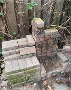 Betonnen waaltjes gratis, Ophalen, Zo goed als nieuw, Beton, Klinkers