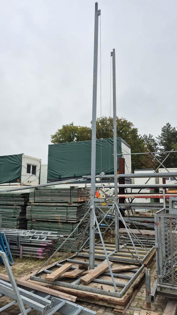 Lichtmasten 12 mtr met LED-lampen en betonplaat, Doe-het-zelf en Verbouw, Bouwverlichting, Gebruikt, Overige typen, 50 tot 200 watt