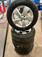 Volvo xc40 set 235/60-17 michelin alpin, Ophalen