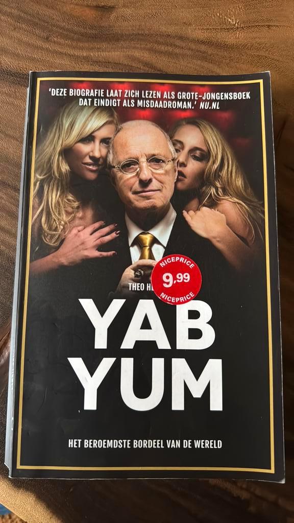 Theo Heuft - Yab Yum, Boeken, Detectives, Zo goed als nieuw, Ophalen of Verzenden
