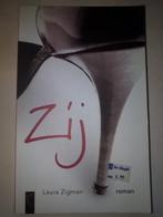 Zij - Laura Zigman, Ophalen of Verzenden, Gelezen