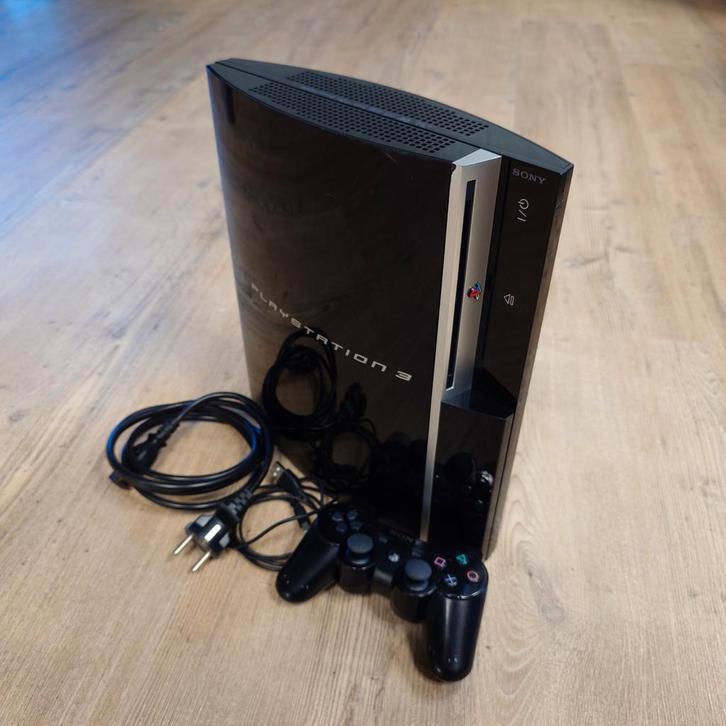 PlayStation 3 Phat CECHH04 (PS3) incl Sixaxis controller, Spelcomputers en Games, Spelcomputers | Sony PlayStation 3, Zo goed als nieuw