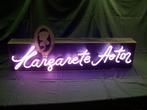 Authentieke Margarete Astor neon jaren 60, Verzamelen, Merken en Reclamevoorwerpen, Ophalen, Gebruikt, Lichtbak of (neon) lamp