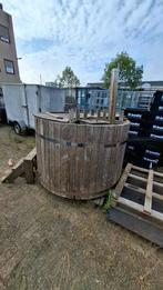 Hottub met interne kachel, Ophalen, Gebruikt, Nvt, Vast