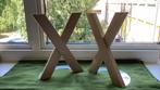 Ikea. 2 houten boekensteunen in de vorm van een kruis., Huis en Inrichting, Woonaccessoires | Wandplanken en Boekenplanken, Ophalen of Verzenden